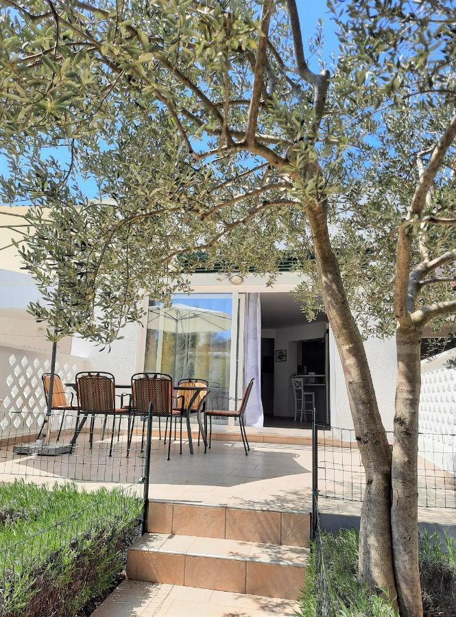 Apartment Mato Barbariga Εξωτερικό φωτογραφία