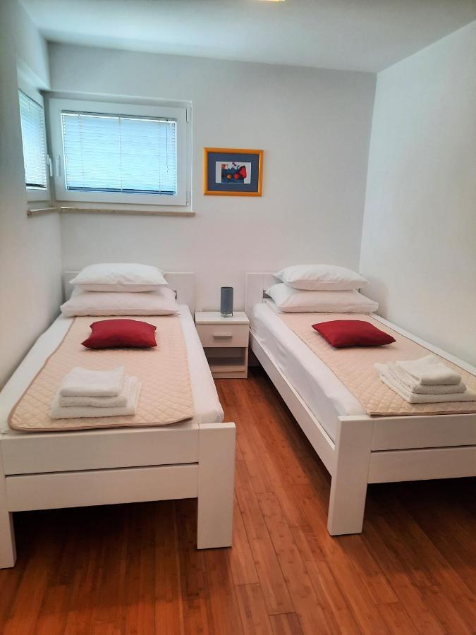 Apartment Mato Barbariga Εξωτερικό φωτογραφία